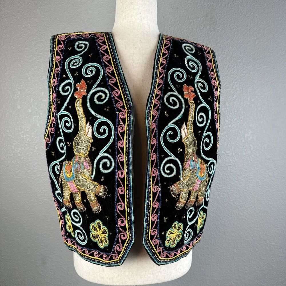 Vintage 70 Oasis Imports Elephant Embroidered Sequin Black Velvet Vest Free Size